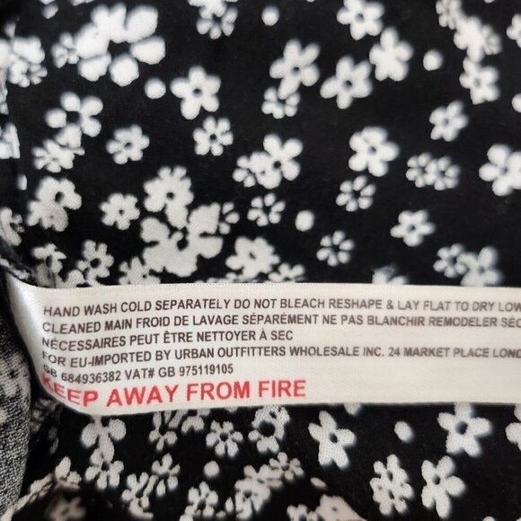 Intimately Free People Blouse S Black Ditsy Floral Bodysuit Dramatical‎ Ruffled - Picture 12 of 15